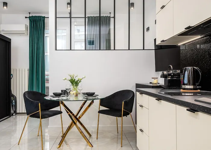 Widok Apartments Near The Palace Of Culture And Science By Sun & Snow